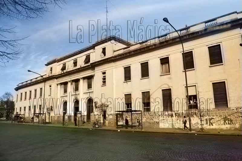 Biblioteca de la Universidad Nacional de La PLata.  La Plata mágica