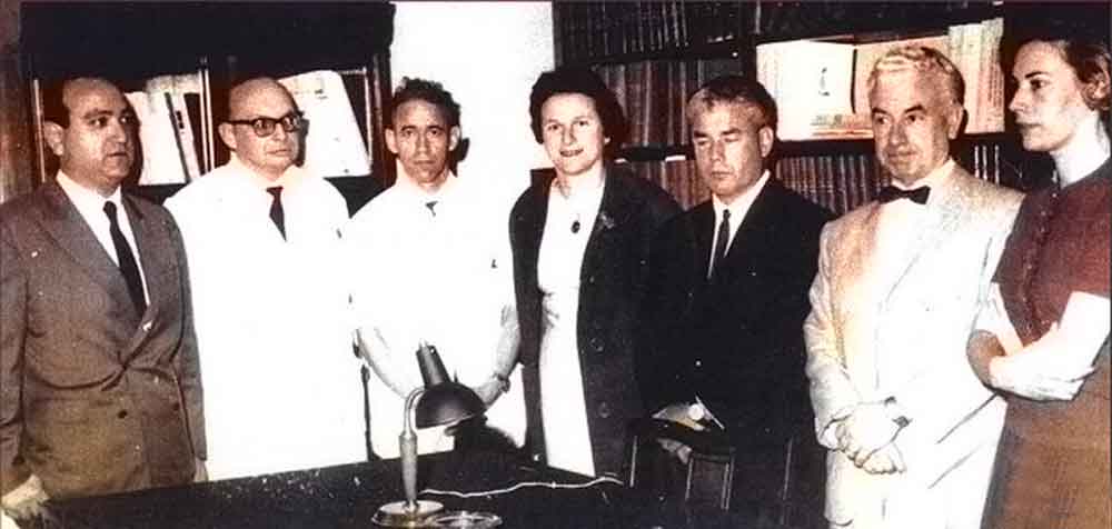 Invitada especial en el año 1964 asistió la Dra. Nathalie Masse (en el centro de la imagen), Profesora del Centro Internacional de la Infancia (París)